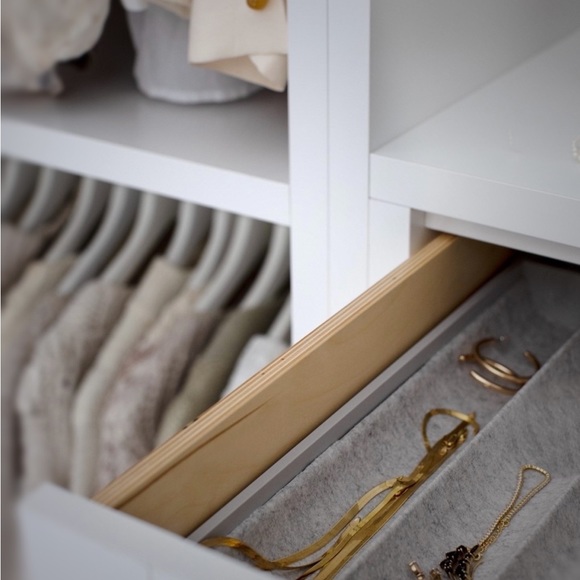 Meet your Posher, Patricia - Picture 2 of 2